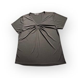 Tiffany & Grey Black Ring Front Blouse Medium Short Sleeve Top